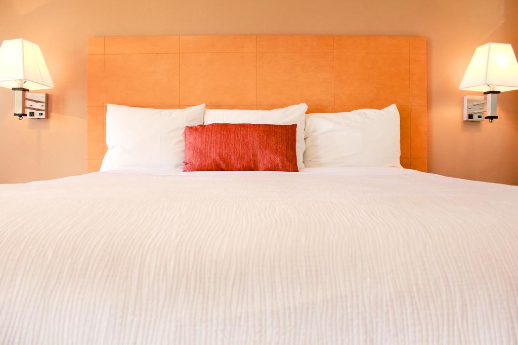 Travelodge By Wyndham Vallejo Εξωτερικό φωτογραφία