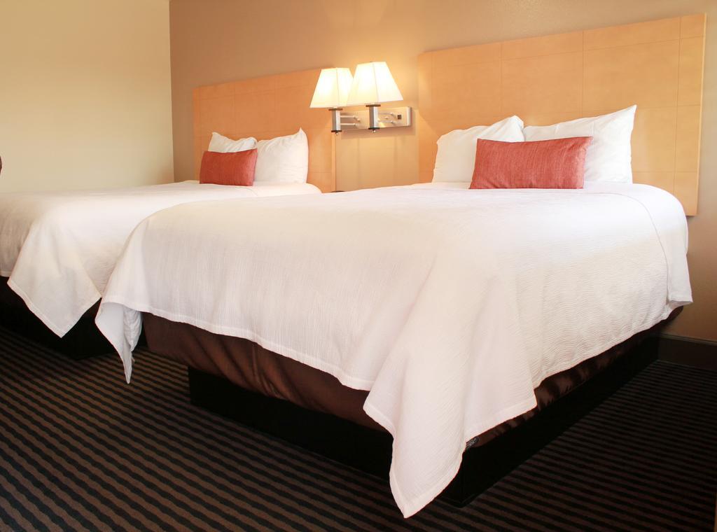 Travelodge By Wyndham Vallejo Εξωτερικό φωτογραφία