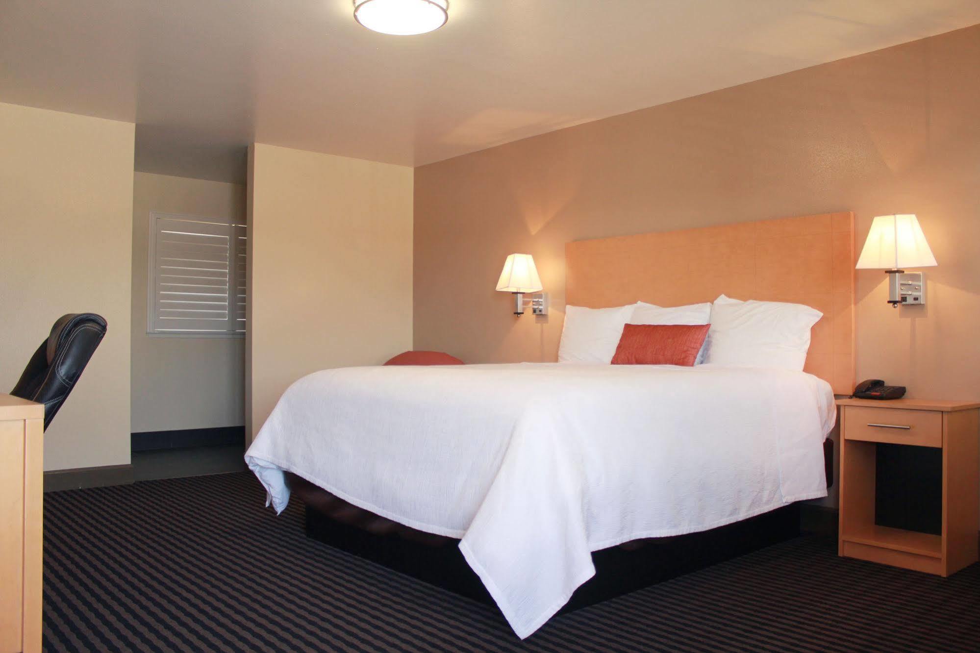 Travelodge By Wyndham Vallejo Εξωτερικό φωτογραφία