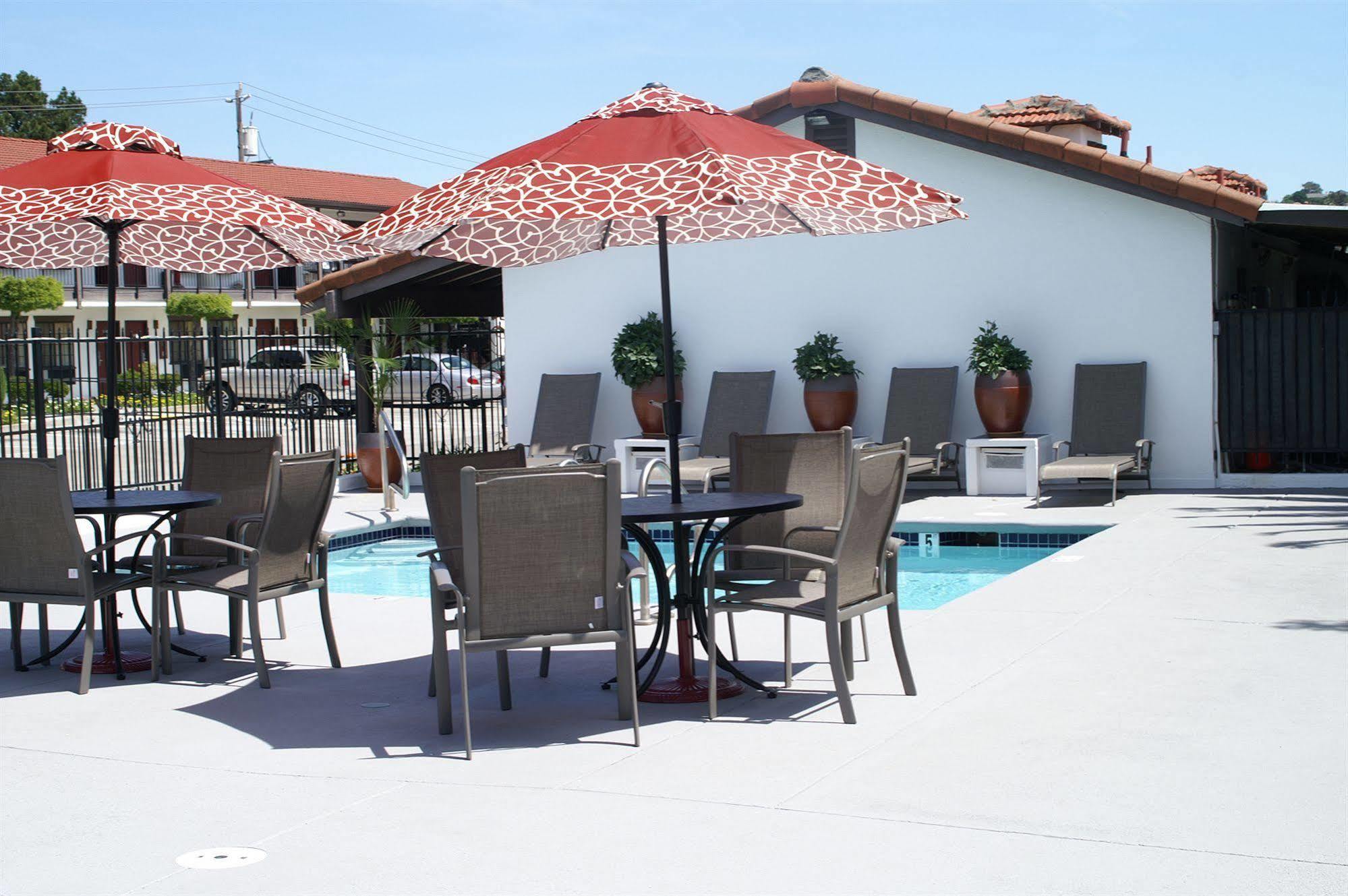 Travelodge By Wyndham Vallejo Εξωτερικό φωτογραφία